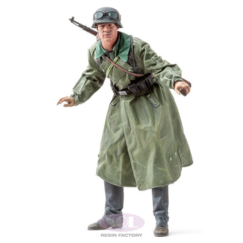 1/35 resin figure model German soldiers in World War II unassembled 1/35 resin figure model German soldiers in World War II unassembled