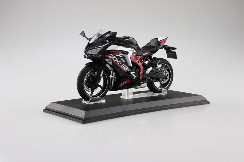 Aoshima 1/12 Diecast Motorcycle, KAWASAKI Ninja ZX-25R Metallic Spark Black×Peal Flat Stardust White