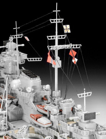 Revell 5040 1/350 Battleship Bismarck