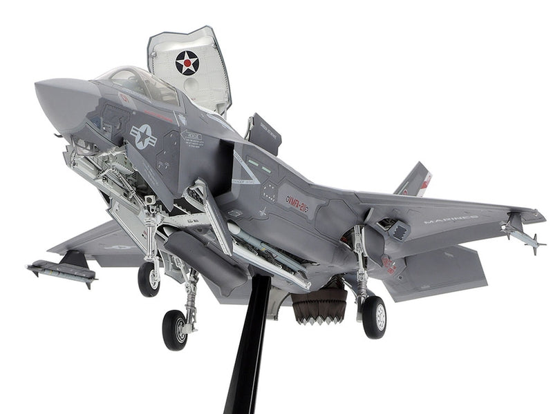 Tamiya 61125  1/48  F-35B Lightning II