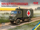 ICM 35138 1/35 Unimog S 404 Krankenwagen German Military Ambulance