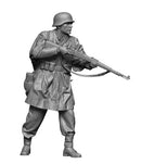 H3 Models 16134 1/16 WW2 Waffen SS Soldier Wearing Pancho 3