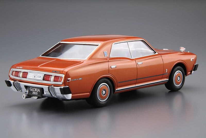 Aoshima 06993 1/24 Nissan P332 Cedric/Gloria 4HT280E Brougham '78