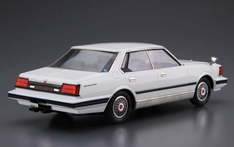 Aoshima 05915 1/24 Nissan P430 Cedric/Gloria 4HT 280E Brougham '82