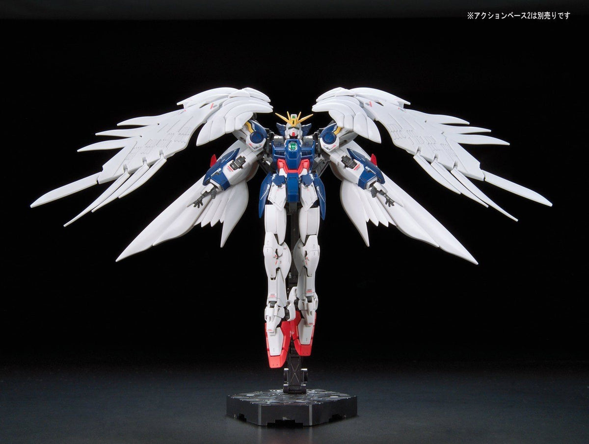 Bandai 2279763 RG #17 1/144 Wing Gundam Zero (EW) 