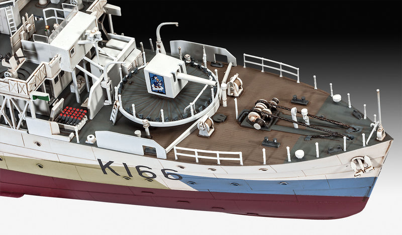 Revell 5132 1/144 Flower Class Corvette HMCS SNOWBERRY