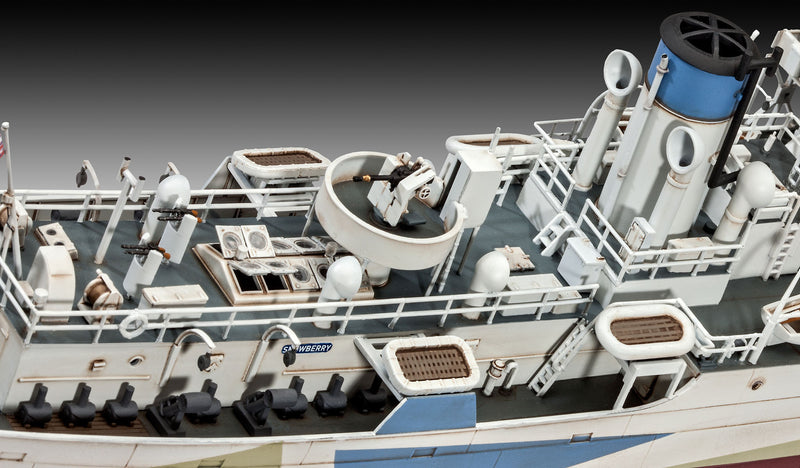 Revell 5132 1/144 Flower Class Corvette HMCS SNOWBERRY