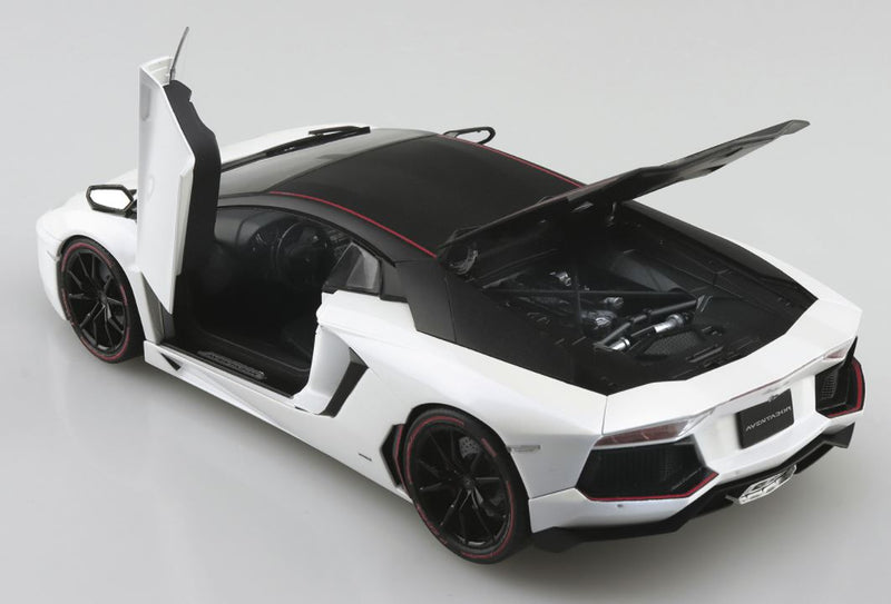 Aoshima 06121 1/24 Lamborghini Aventador '15 Pirelli Edition