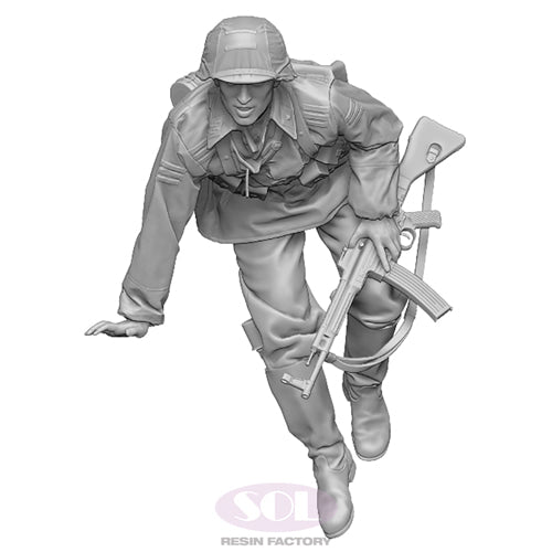 Sol Resin Factory MM649 1/35 WWII German Jumping Infantry 1