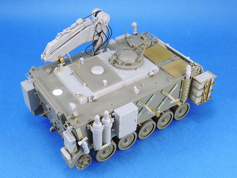 Legend LF1387 1/35 IDF Fitter Conversion Set (for M113s)