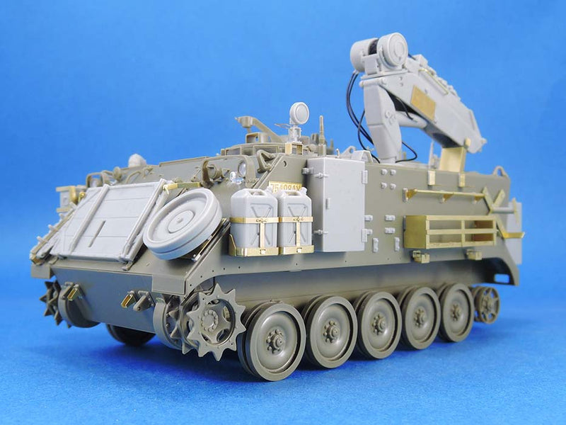 Legend LF1387 1/35 IDF Fitter Conversion Set (for M113s)