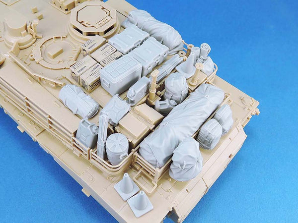 Legend LF1393 1/35 M1A2 Stowage Set II