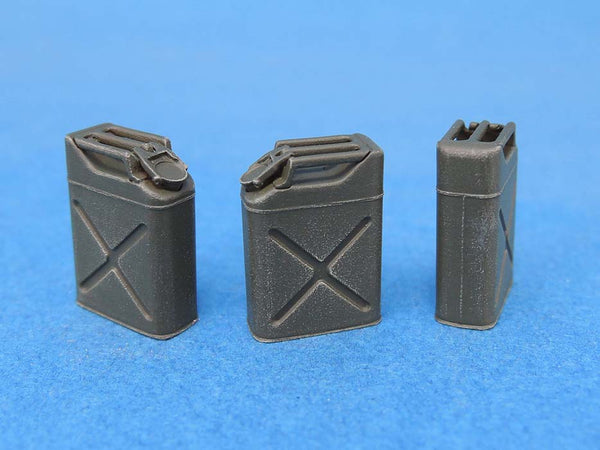 Legend LF1400 1/35 WW2 US Water Can Set (15ea)