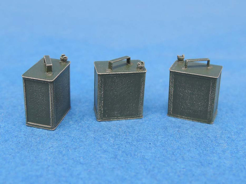 Legend LF1402 1/35 WW2 British 2 Gallon Petrol/Fuel can set (20ea)