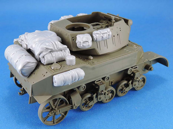 Legend LF1437 1/35 US WW2 Light Tank Stowage Set