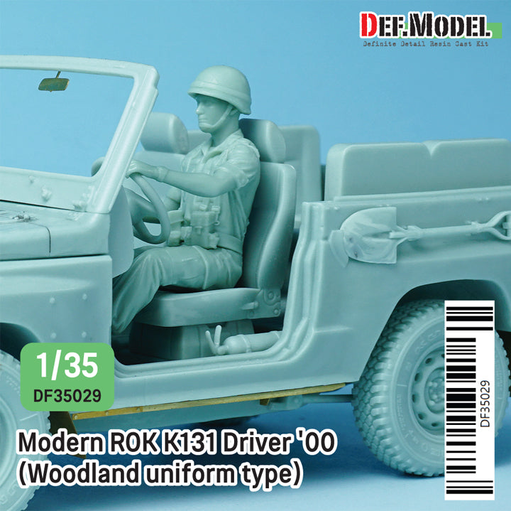 Def Model DF35029 1/35 Modern ROK K131 Driver '00 (Woodland uniform type)