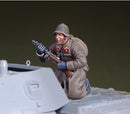 Def Model DO35012 1/35 WWII Russian winter take rider