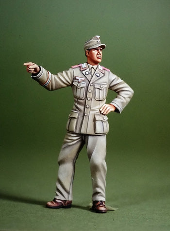 Def Model DO35019 1/35 WWII DAK NCO Pointing