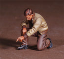 Def Model DO35024 1/35 WWII US mechanic