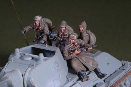 Def Model DO35C04 1/35 WWII Early war Russian tank rider set (4 fig.)