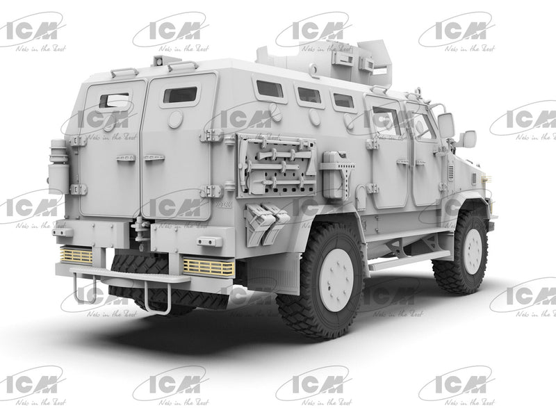 ICM 35016 1/35 ‘Kozak-2’ State Border Guard Ukraine