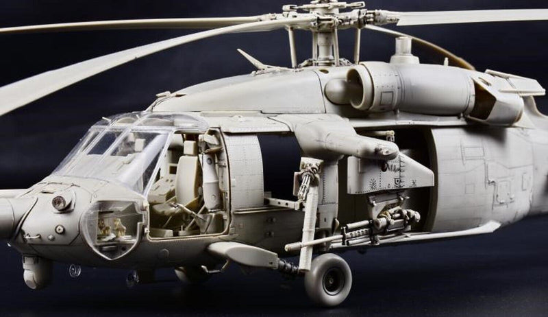 Kitty Hawk 50005 1/35 MH-60L "Black Hawk"