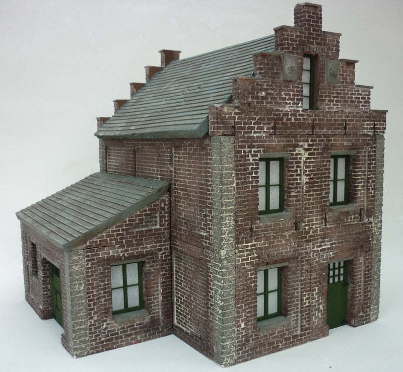 RT DIORAMA 35207 1/35 Brick House - Modular System (Upgraded Ceramic Version)