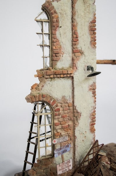 RT DIORAMA 35301 1/35 Diorama-Base: Stalingrad corner (Upgraded Ceramic Version)