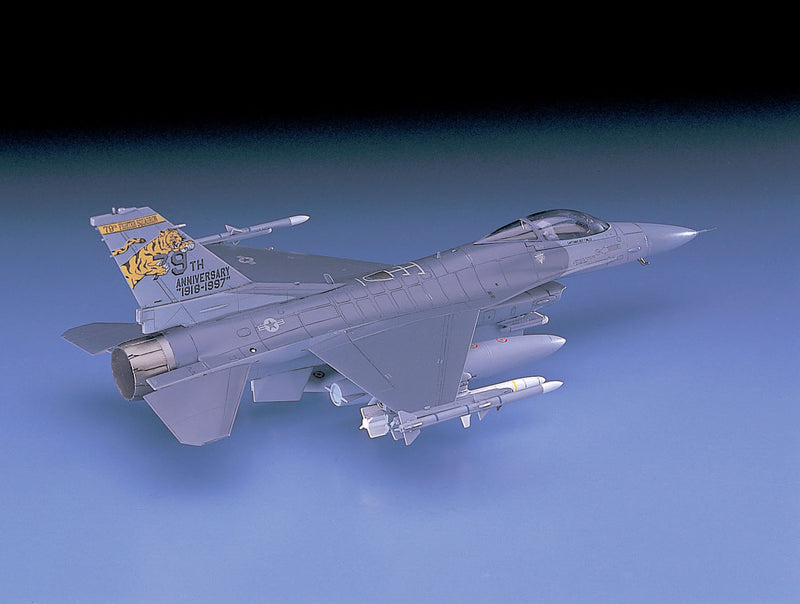 Hasegawa 00448 1/72 F-16CJ Fighting Falcon (Block 50)