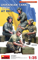 MiniArt 37067 1/35 Ukrainian Tank Crew At Rest