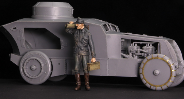 Copper State Models F35017 1/35 Austro-Hungarian Armoured Car Crewman with MG