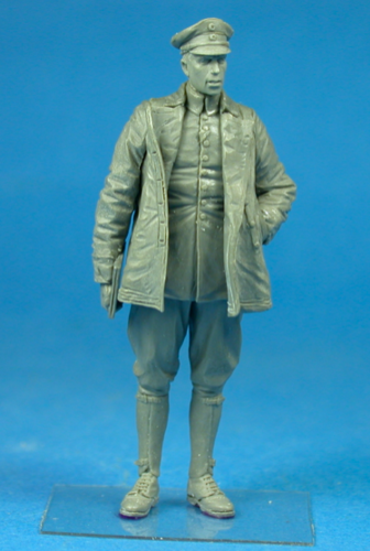 Copper State Models F32040 1/32 Standing German Airman