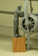 Copper State Models F32025 1/32 RFC Air Mechanic Repairing