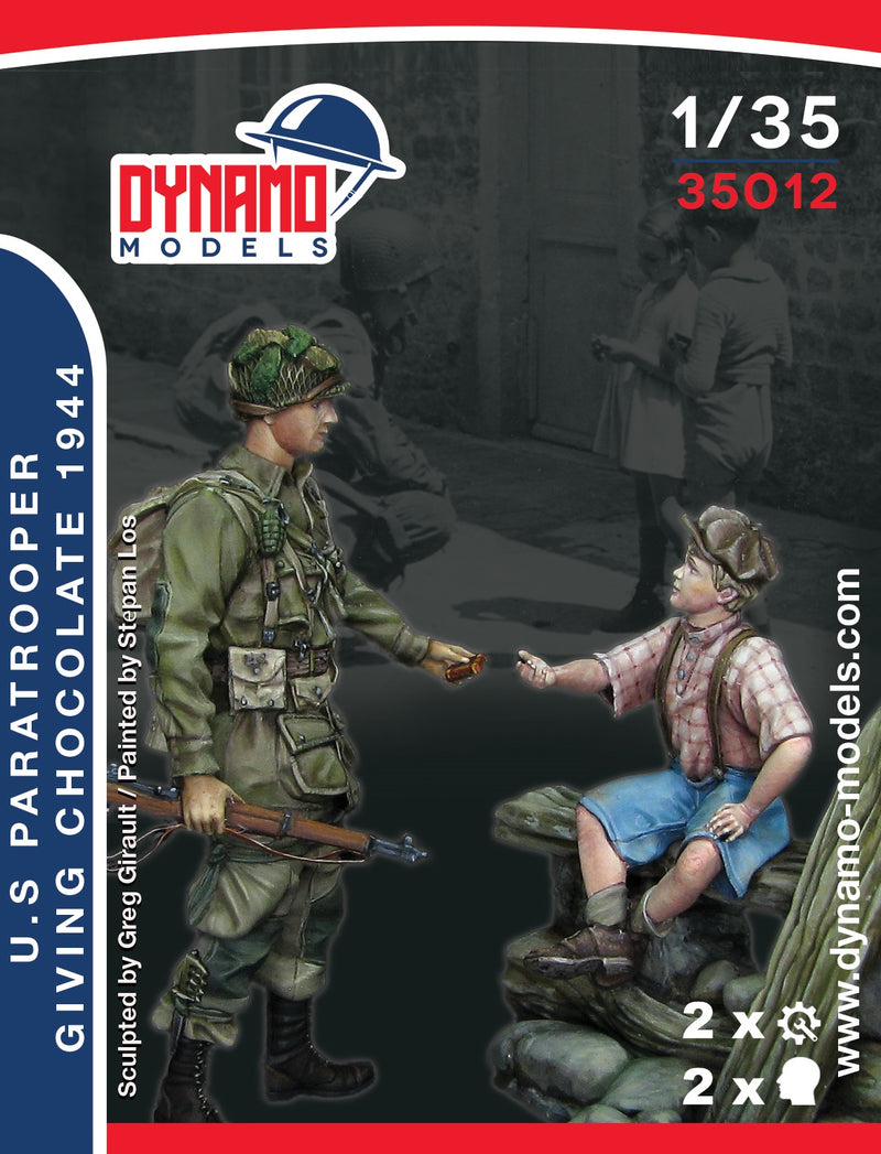 Dynamo DYM35012 1/35 Liberation – U.S. Paratrooper – Giving Chocolate! (2 figures)