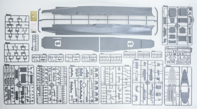 Very Fire VF350901 1/350 Scale IJN Taiho Aircraft Carrier - Standard Kit