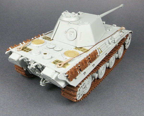 Amusing Hobby 35A012 1/35 Panther II Prototype Design