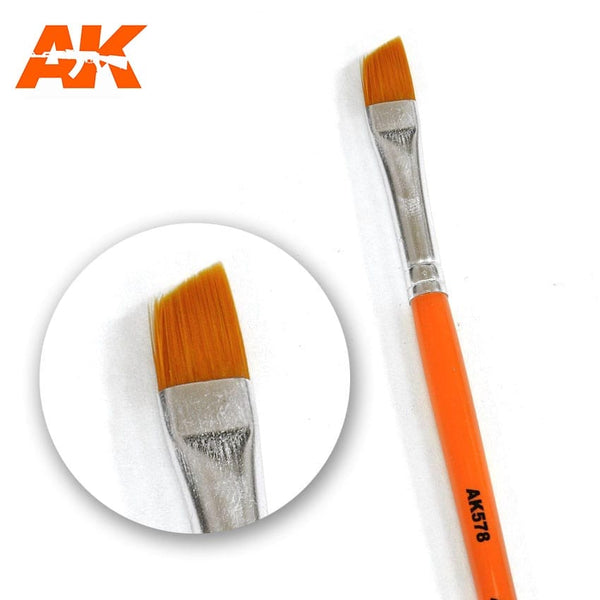 AK Interactive 578: Diagonal Weathering Brush