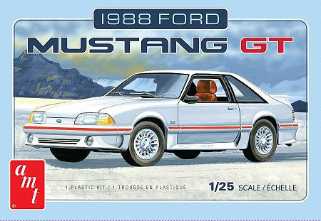 AMT 1216 1/25 1988 Ford Mustang GT