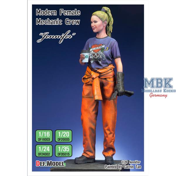 Def Model DF16003 1/16 Modern Female "Jennifer" Mechanic crew