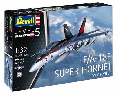 Revell 3847 1/32 F/A-18F Super Hornet